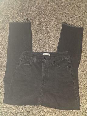 Good American High Rise Black Jeans Waist 2